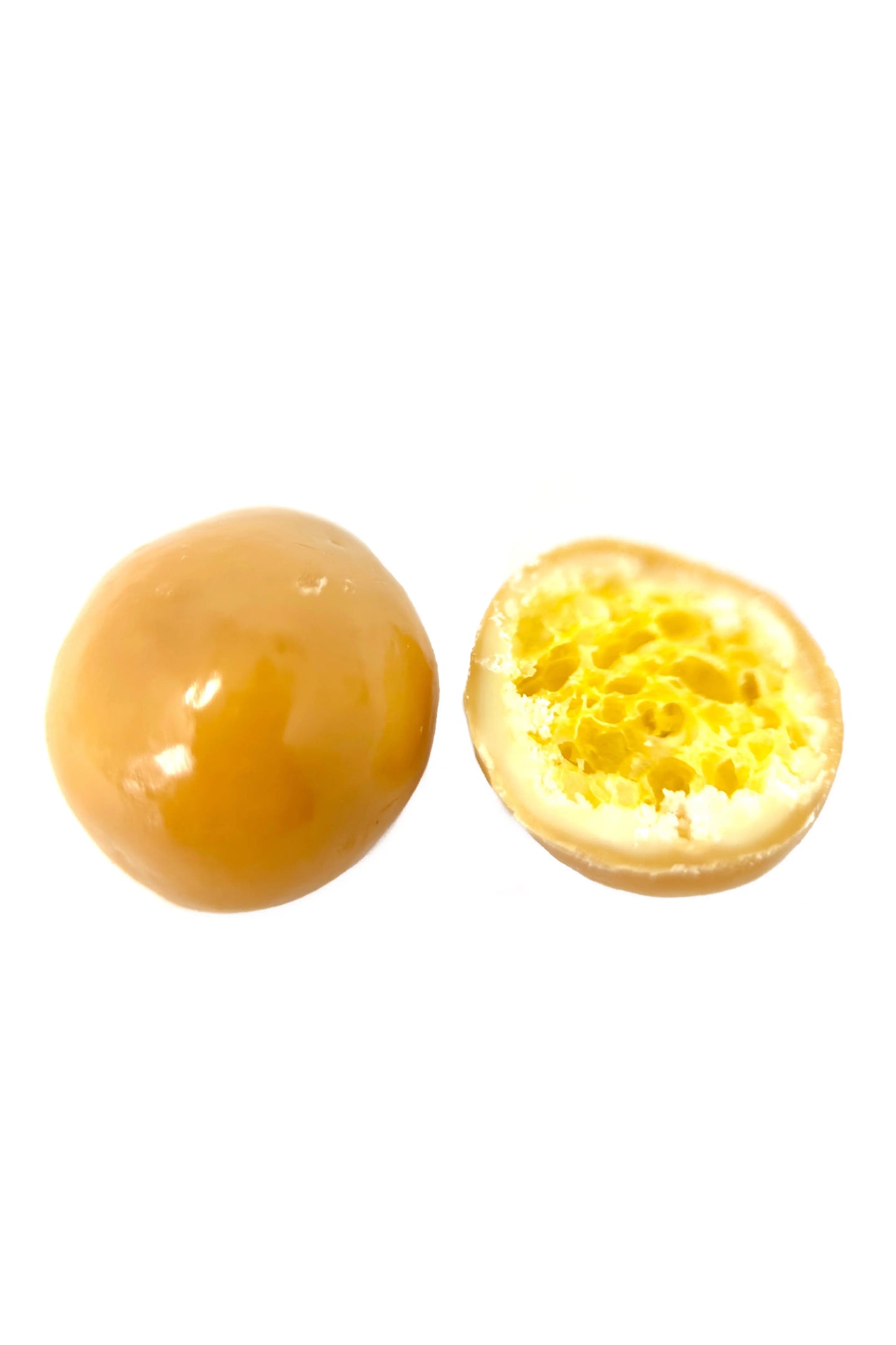 Cocoripop des Soufflés Chocolat Blond Caramélisé Bio, accompagné des billes croustillantes au chocolat blond