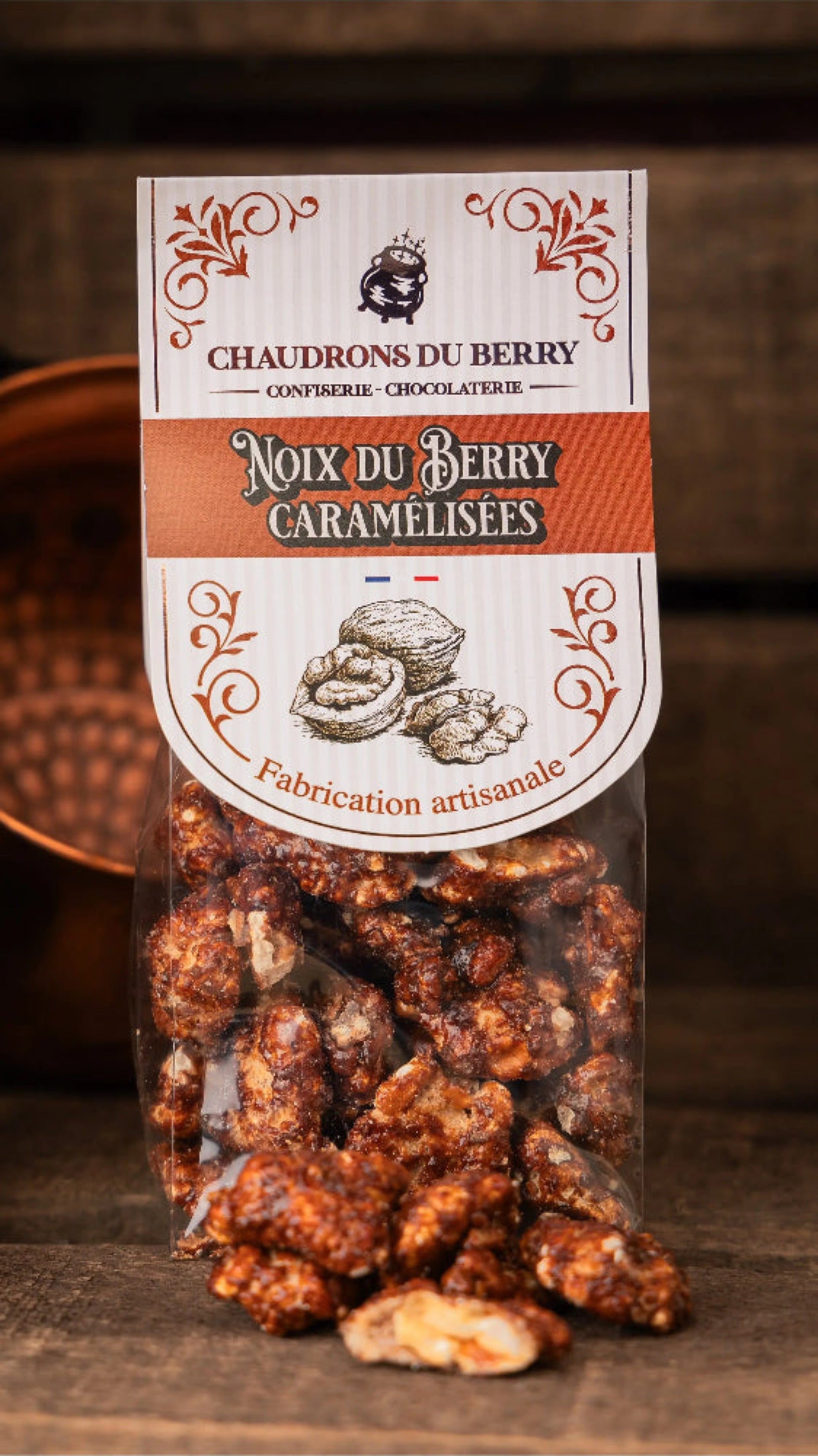 Bol de cerneaux de noix du Berry caramelises artisanaux et fondants