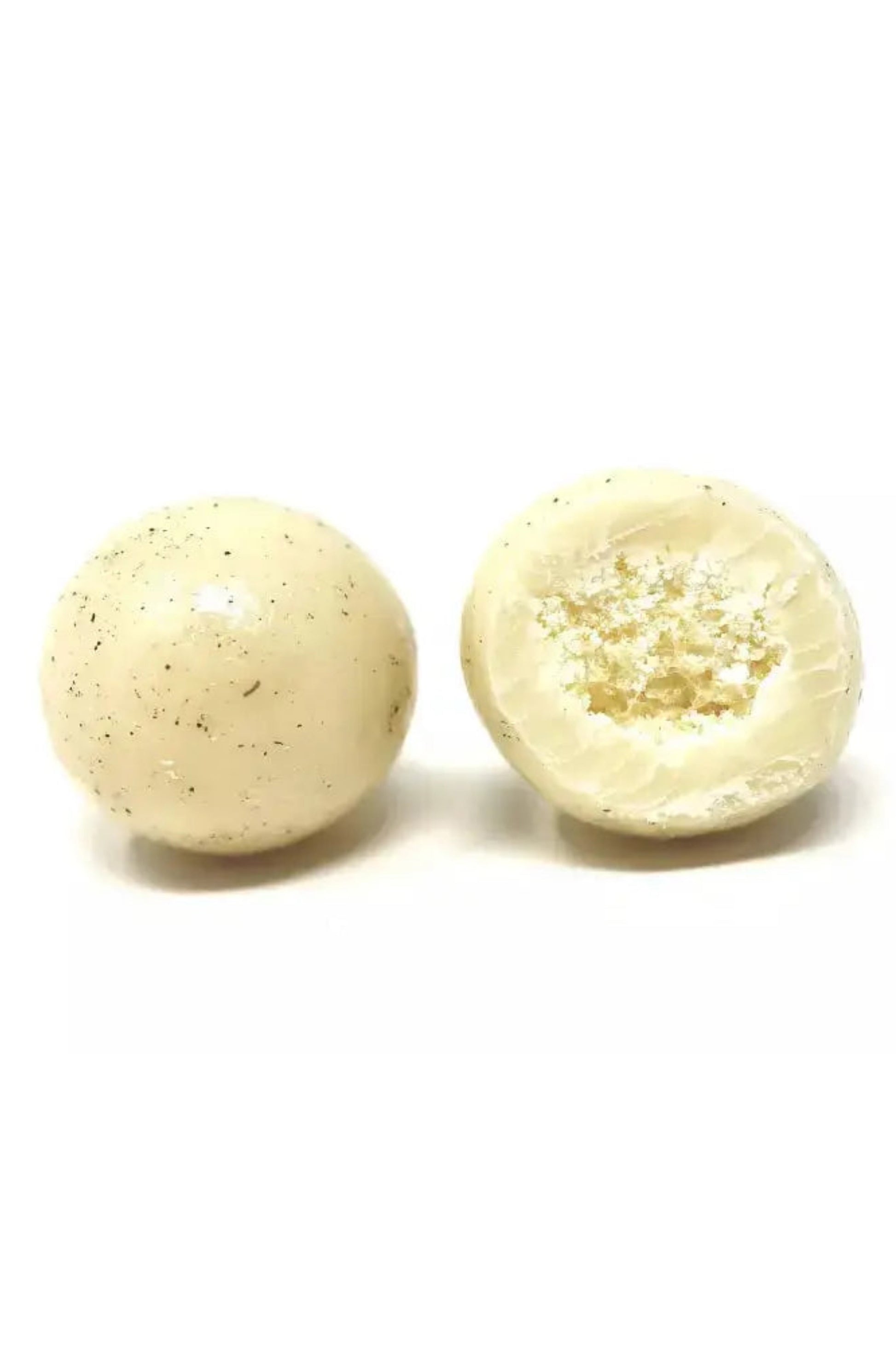 Idée cadeau gourmand : billes de maïs soufflé chocolat blanc bio fraise et vanille Bourbon