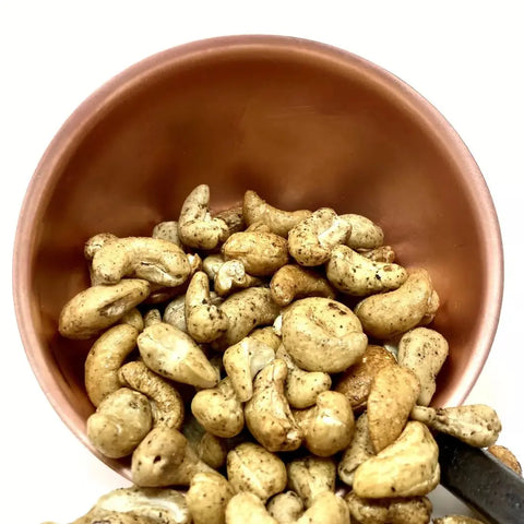 Les Aperipop Bio en Vrac Cocoripop : de savoureuses noix de cajou bio, torréfiées et délicatement enrobées d’un mélange d’épices douces et de sel. Un apéritif sain, croustillant et 100 % naturel !