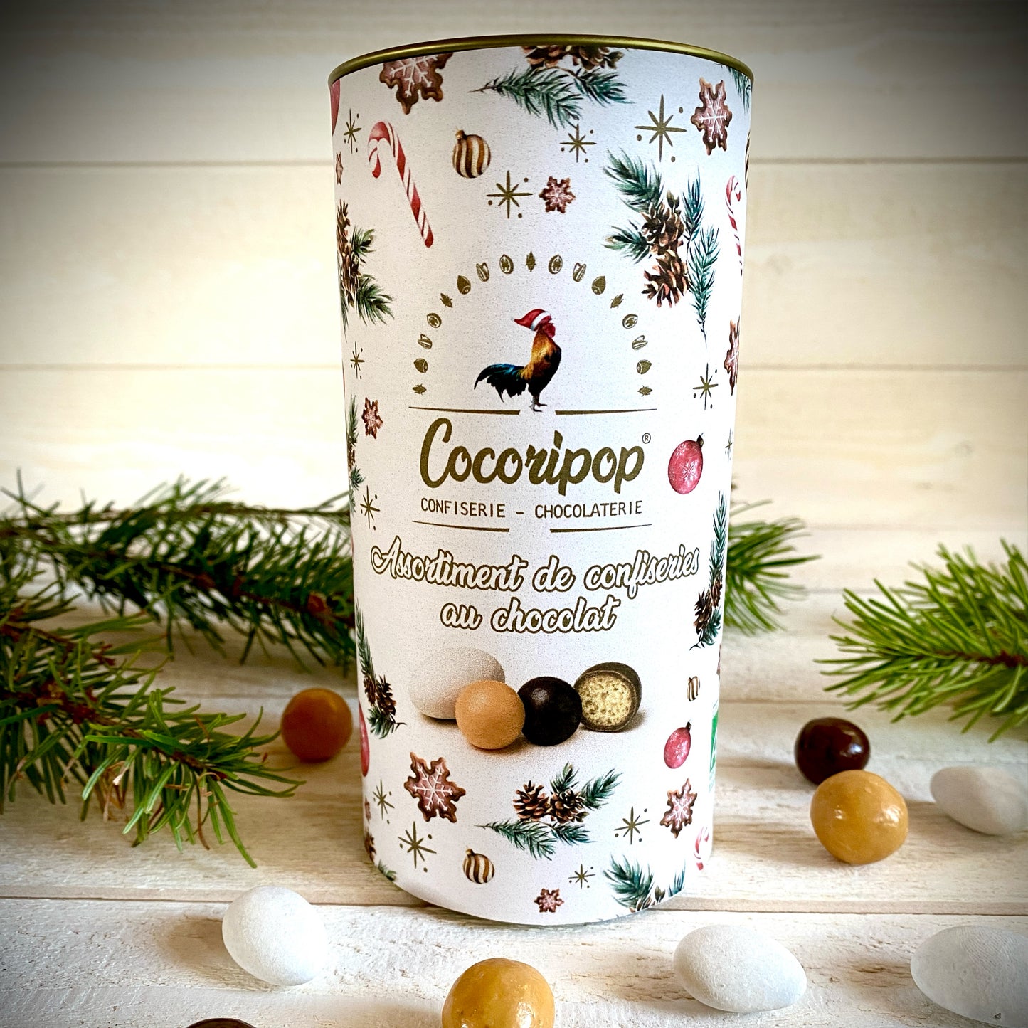 Assortiment de confiseries et chocolats bio Cocoripop, produit artisanal francais pour les fetes