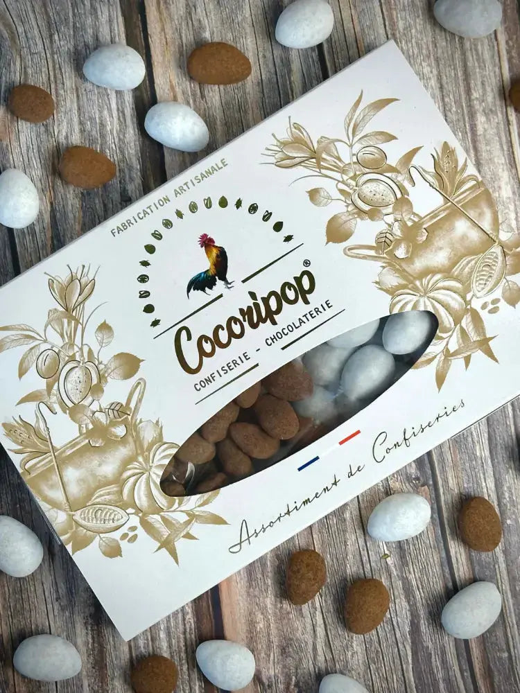 Coffret Délices d'Amandes – un mélange croquant et fondant mettant à l'honneur l’amande sous deux textures exquises, idéal pour les amateurs de douceurs authentiques. Une mise en scène élégante pour une expérience sensorielle raffinée. bio