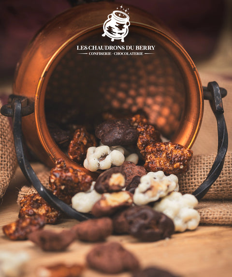 Confiserie artisanale française de noix locales au chocolat blanc lait et noir produite dans le Berry près de Bourges