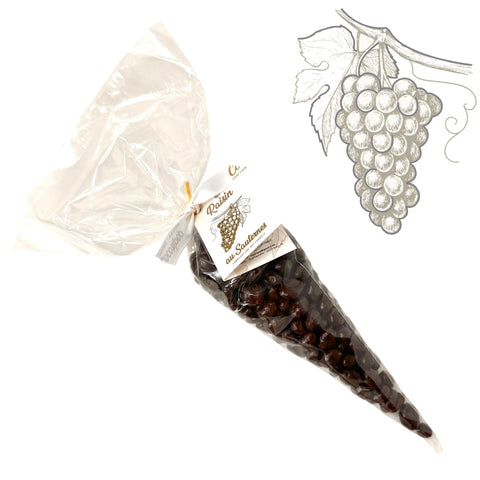 Confiserie artisanale française près de Bourges avec raisins au Sauternes enrobés de chocolat noir bio en grappe
