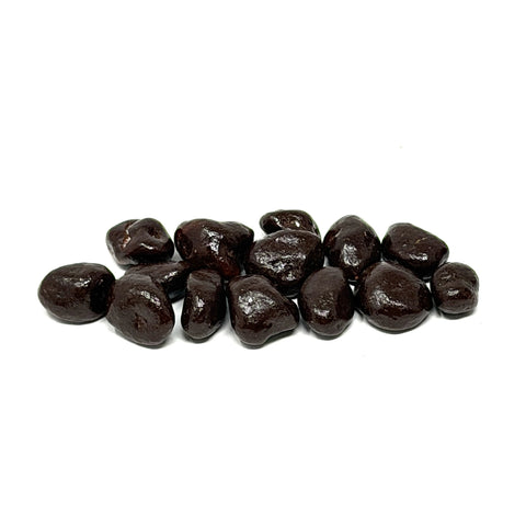 Produit de confiserie artisanale française avec raisins enrobés de chocolat noir bio premium