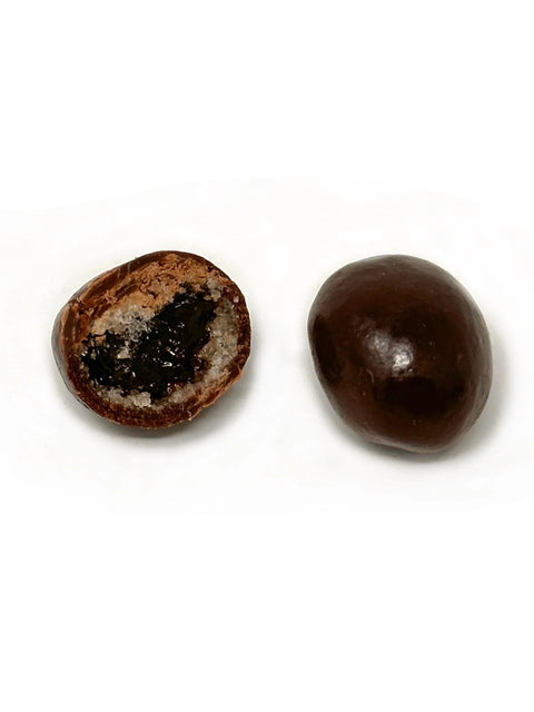Raisins secs bio enrobes de chocolat noir bio fabriques artisanalement pres de Bourges