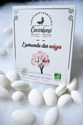 L'Amande des Neiges Bio élaborée avec des ingrédients issus de l'agriculture biologique et du commerce équitable selon le savoir-faire artisanal français de Cocoripop.