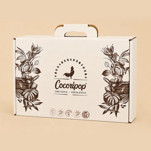 Emballage cadeau artisanal Cocoripop pour confiseries et gourmandises françaises, préparé avec soin dans notre atelier.