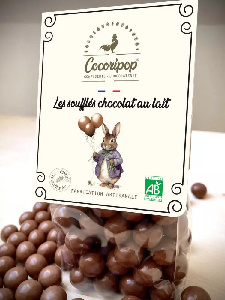 Gourmandises croustillantes et fondantes avec les Soufflés Chocolat Lait version Lapin/Ballons Bio – une sélection de Pâques idéale pour petits et grands amateurs de chocolat au lait.