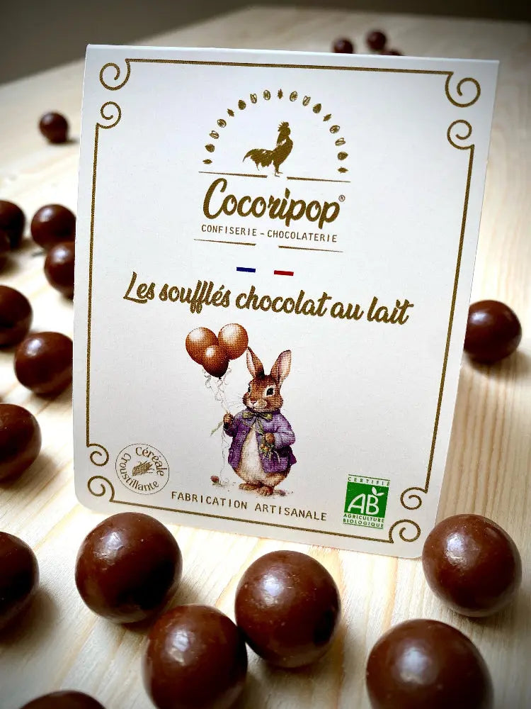 Gourmandises croustillantes et fondantes avec les Soufflés Chocolat Lait version Lapin/Ballons Bio – une sélection de Pâques idéale pour petits et grands amateurs de chocolat au lait.