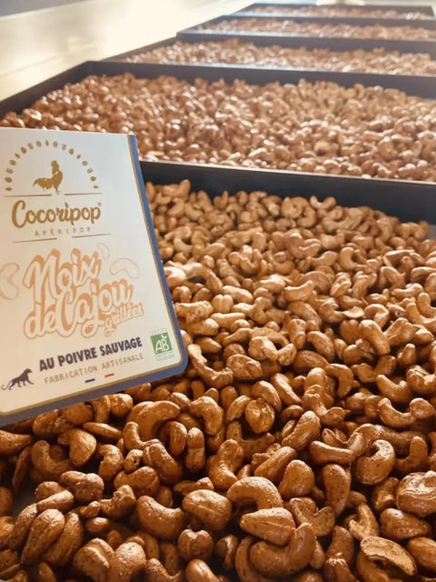 Apéritif bio artisanal composé de noix de cajou grillées au poivre sauvage, élaboré près de Bourges avec des ingrédients biologiques